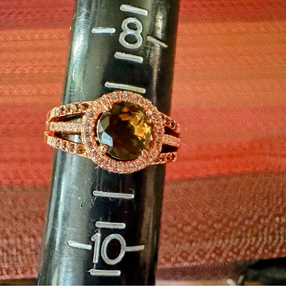 Fragrant Jewels Gold Ring with Black Gemstone
